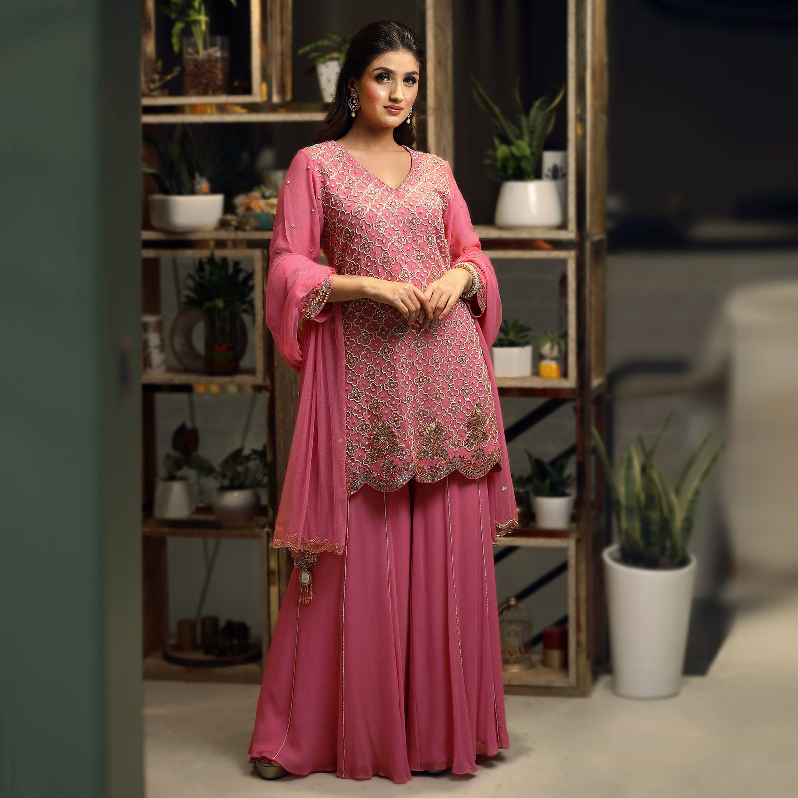 Short kurta with Kalidaar gharara with Tulle Duaptta — alternate view 3