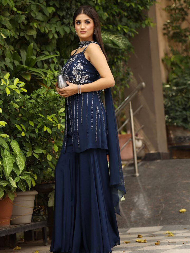 Short Strappy kurta with Bais cut gharara with Neck Patti Dupatta — alternate view 2
