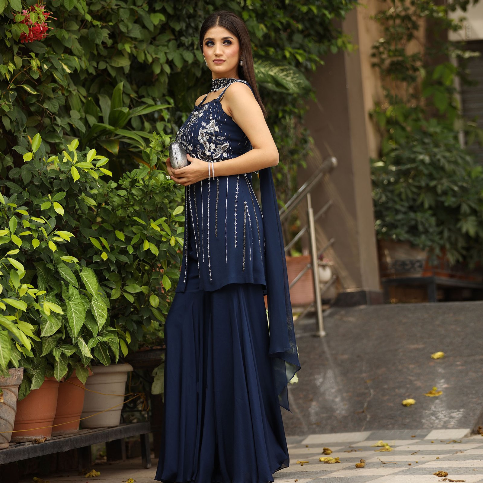 Short Strappy kurta with Bais cut gharara with Neck Patti Dupatta — alternate view 2
